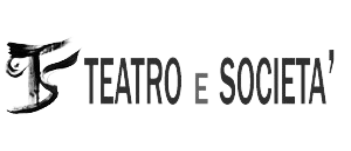 Logo in bianco e nero dell'associazione 'Teatro e Società'. A sinistra, c'è una lettera 'T' stilizzata con un design artistico, che richiama una pennellata, un drappeggio teatrale o un elemento scenografico. Accanto, il nome 'TEATRO E SOCIETÀ' è scritto in lettere maiuscole con un font elegante e leggermente decorato. Il design essenziale e monocromatico enfatizza un aspetto classico e istituzionale, evocando il legame tra il teatro e il contesto sociale.